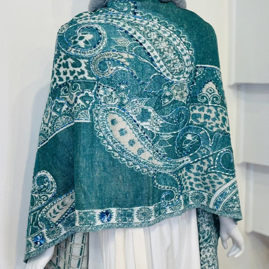 Pom Pom Poncho 5ZiabirdTOPS