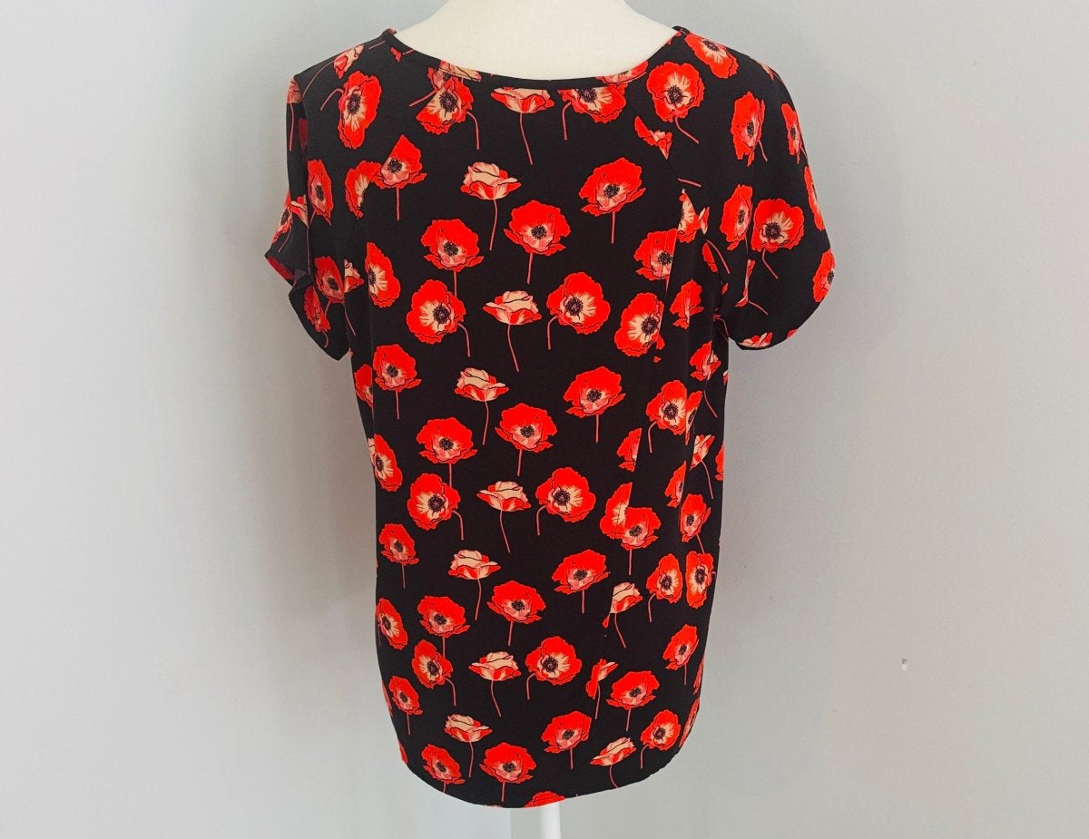 Redeux: Black Top with RosesRedeuxblouse