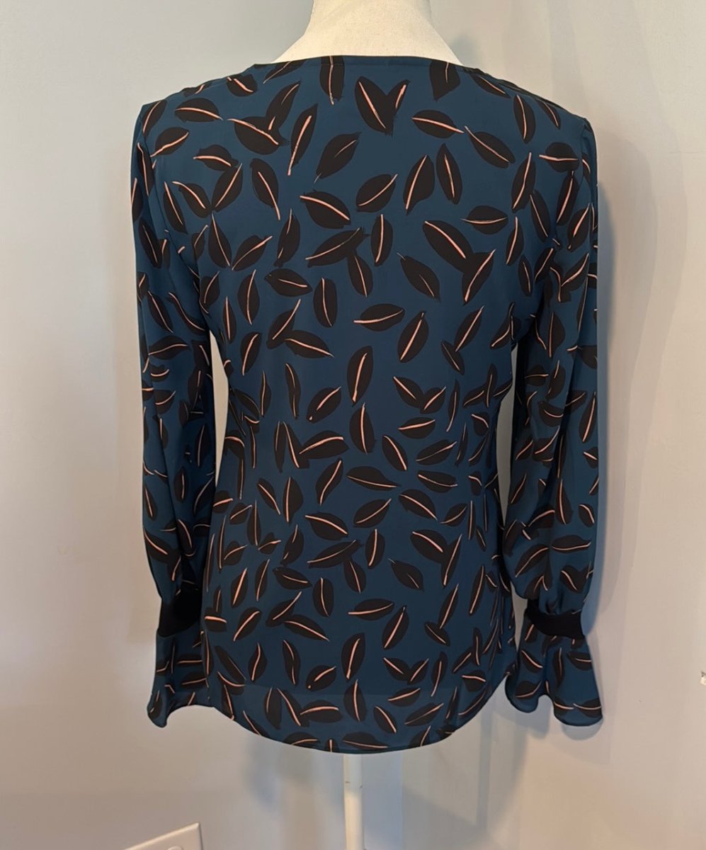 Redeux: Green and Black Top with Leaf DesignRedeuxblouse