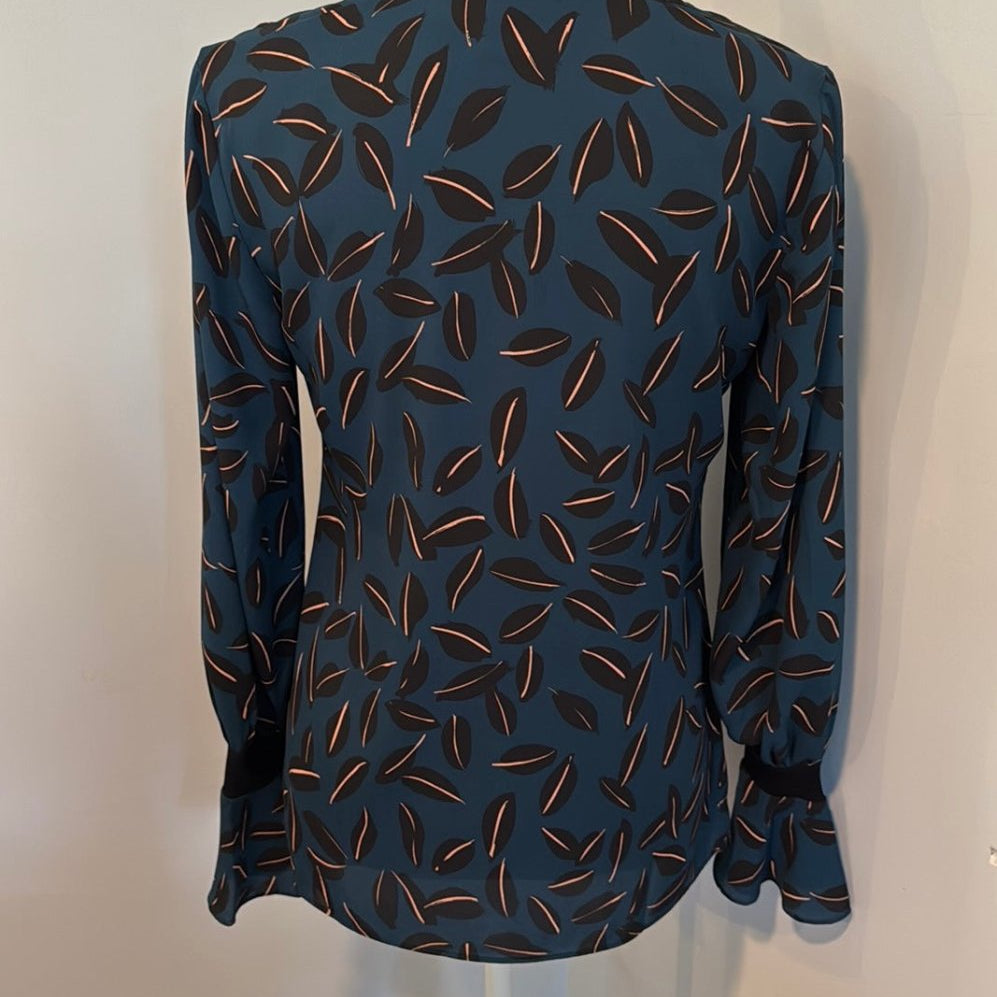 Redeux: Green and Black Top with Leaf DesignRedeuxblouse