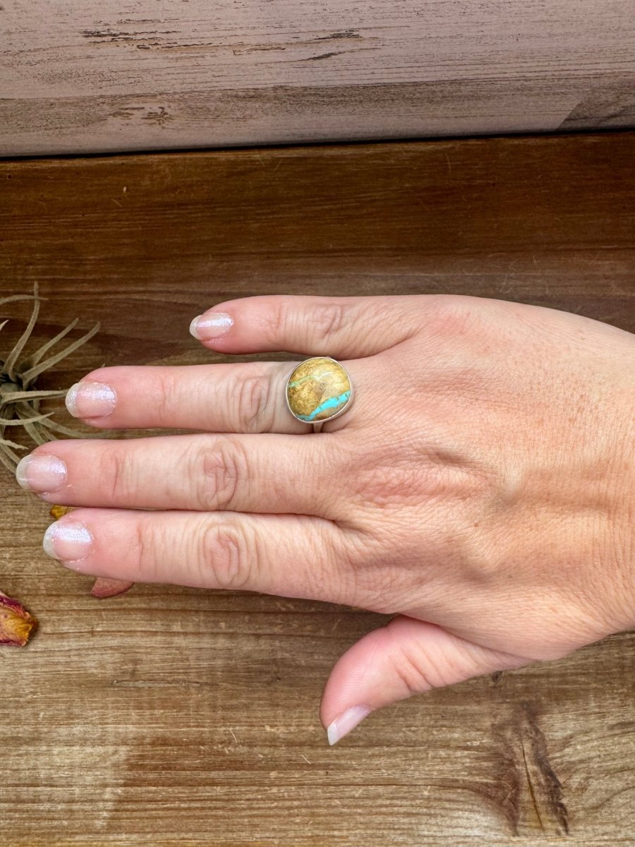 Ribbon Turquoise Ring – Size 8.5 – Sterling Silver (One of a Kind)The Bijoux FAB Jewelryring