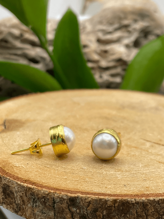 Round Stone Stud Earrings: Four Stone OptionsKipepeoEARRINGS