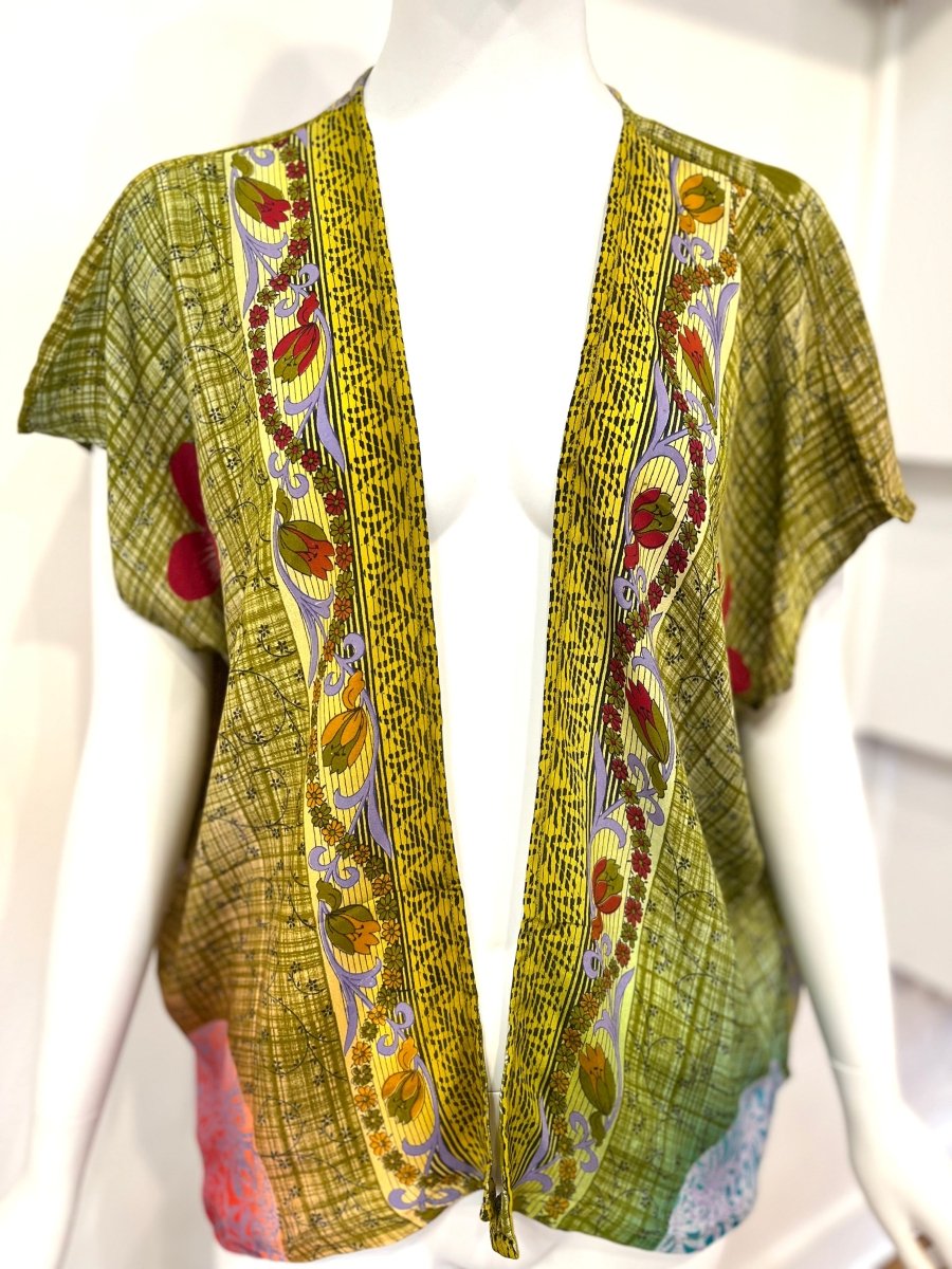 Sari ShrugBaizaarTOPS