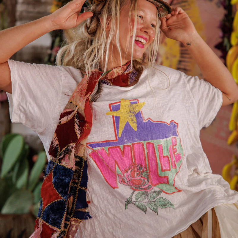 Top 2846 - Blue Eyes Willie Tee - TrueMagnolia PearlTOPS