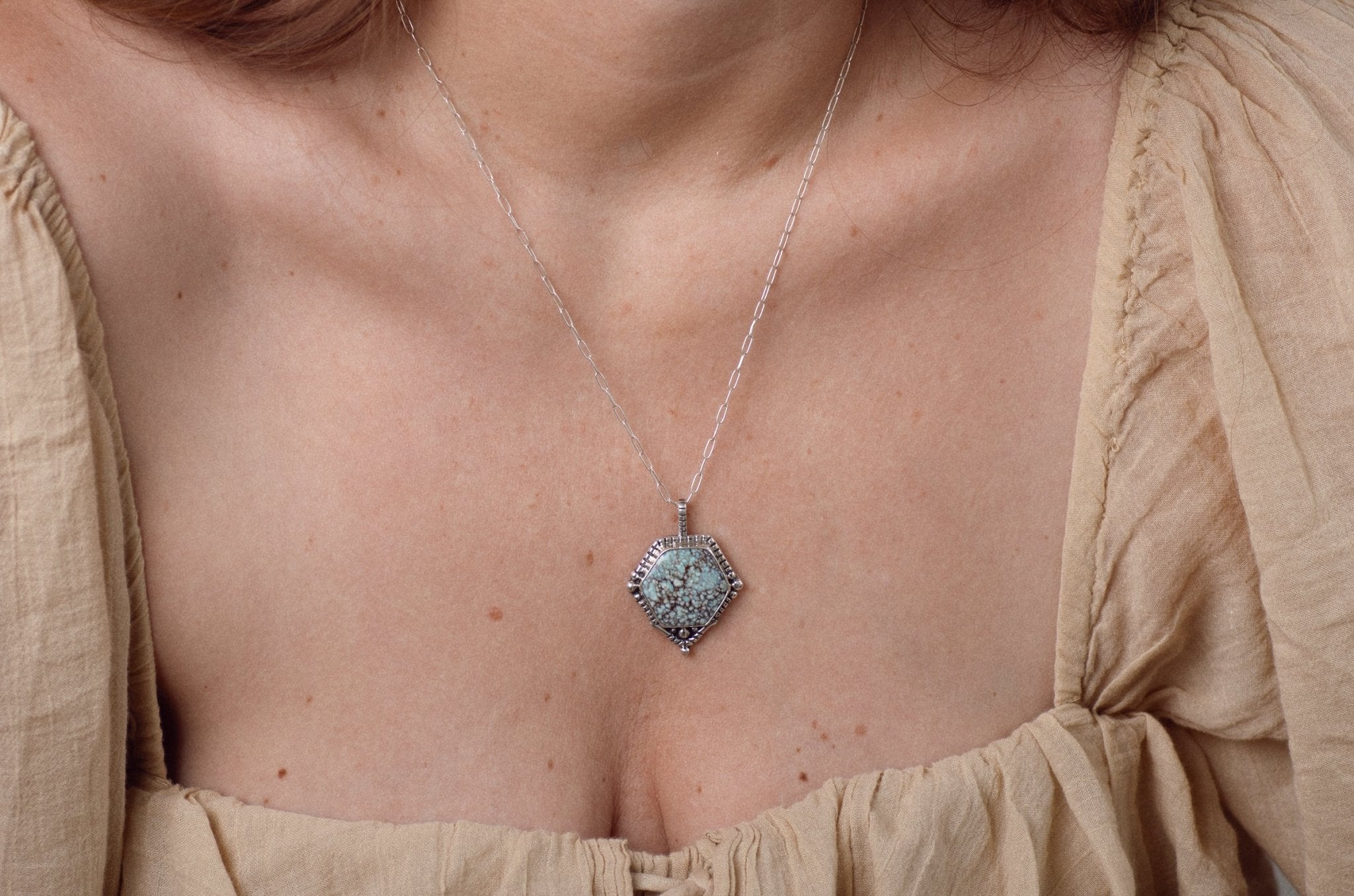 Hexagonal Dunes Necklace ◇ Hubei TurquoiseMAHKANecklace