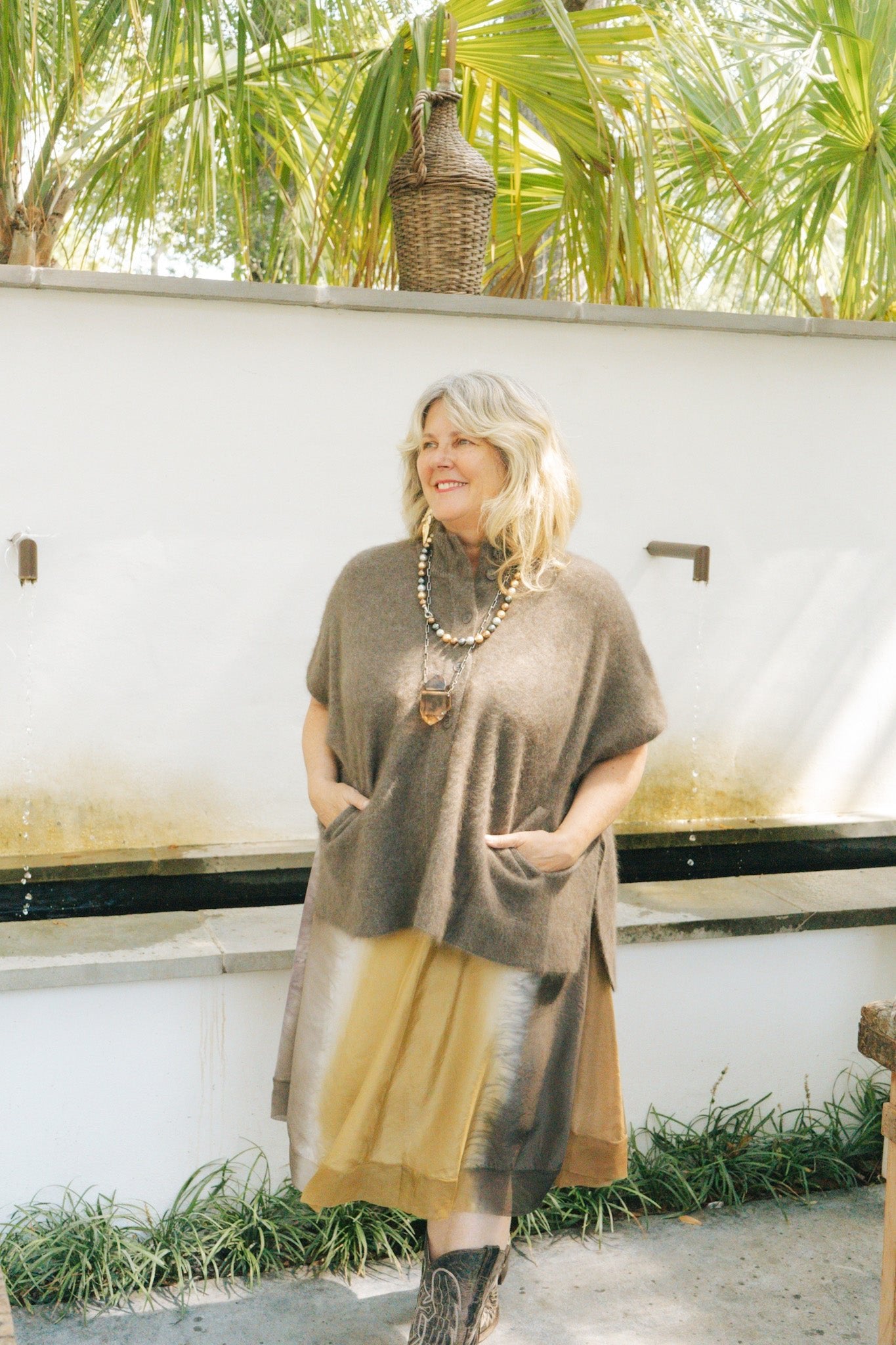 Poncho w Pocket- Brown O/SCT PlageOuterwear