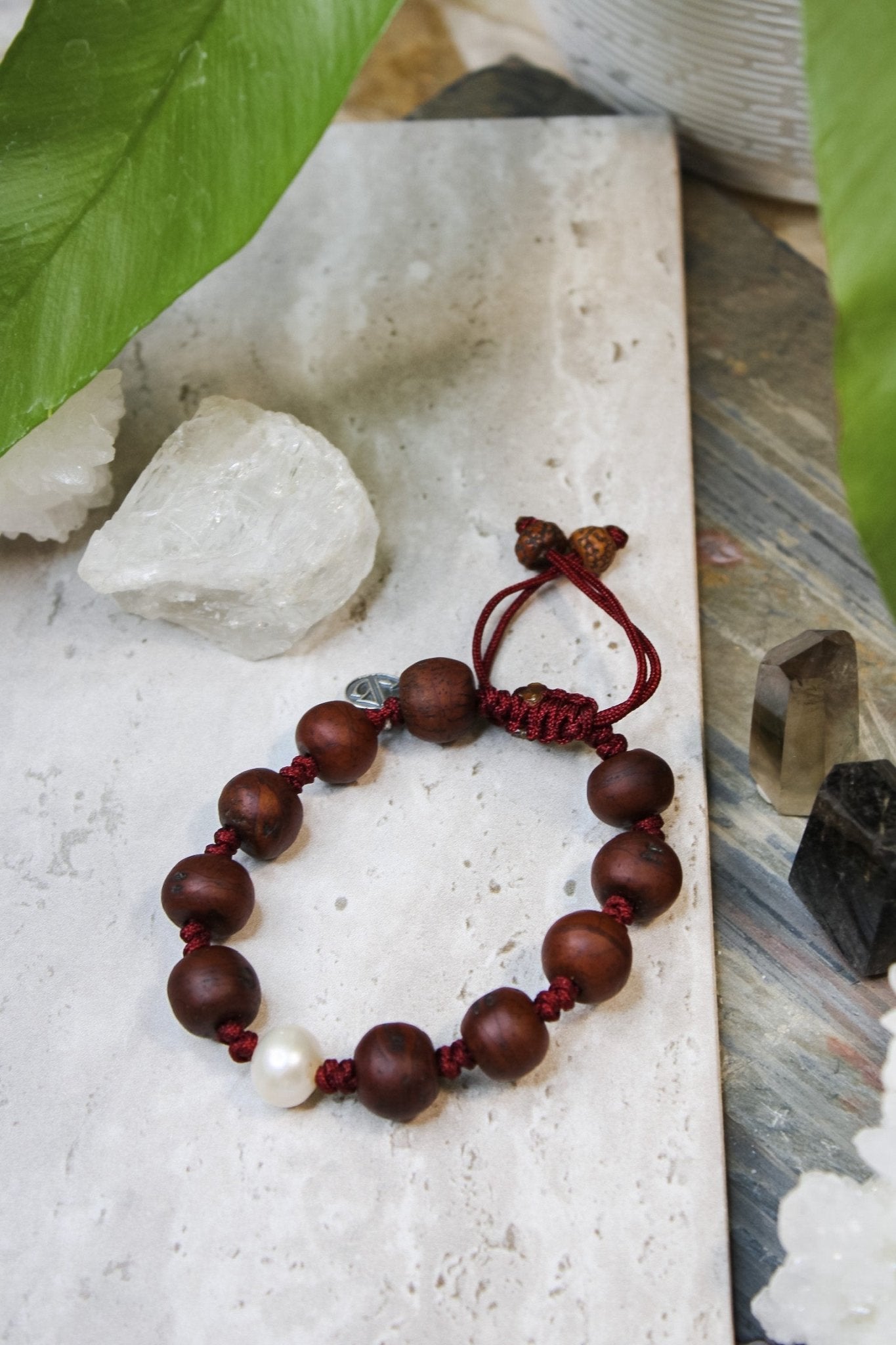 Thailand handcraft: From silk to pearls .